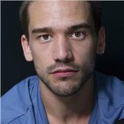 Professeur de Français (Littérature), Histoire-Géographie en région parisienne pour des cours en ligne ou à domicile. 
Du collège au lycée (préparation bac) 
Ancien étudiant de classe préparatoire littéraire au Lycée Lakanal, étudiant en master à l'Univer